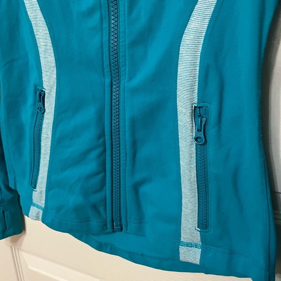 Lululemon RARE Turquoise Contrast Define Jacket size 4 - Picture 5 of 8